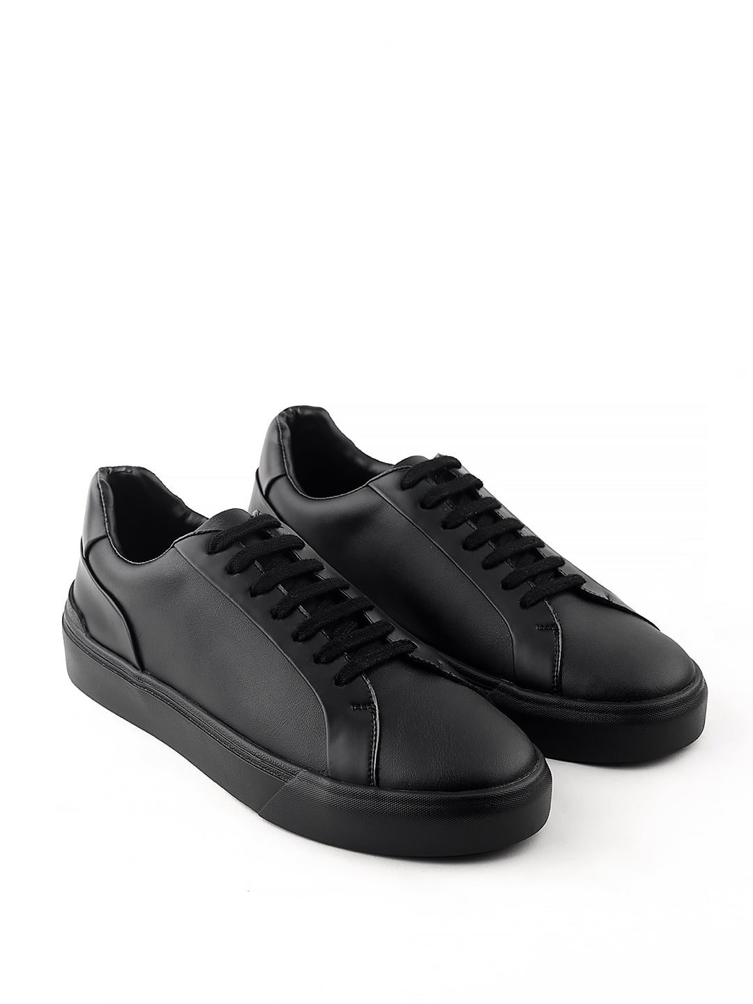 DAPPER DONA LOW TOP BLACK SNEAKERS