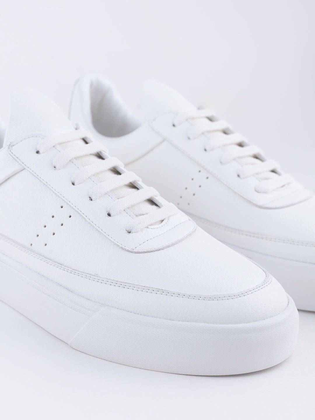 LOUIS STARS WHITE SNEAKERS