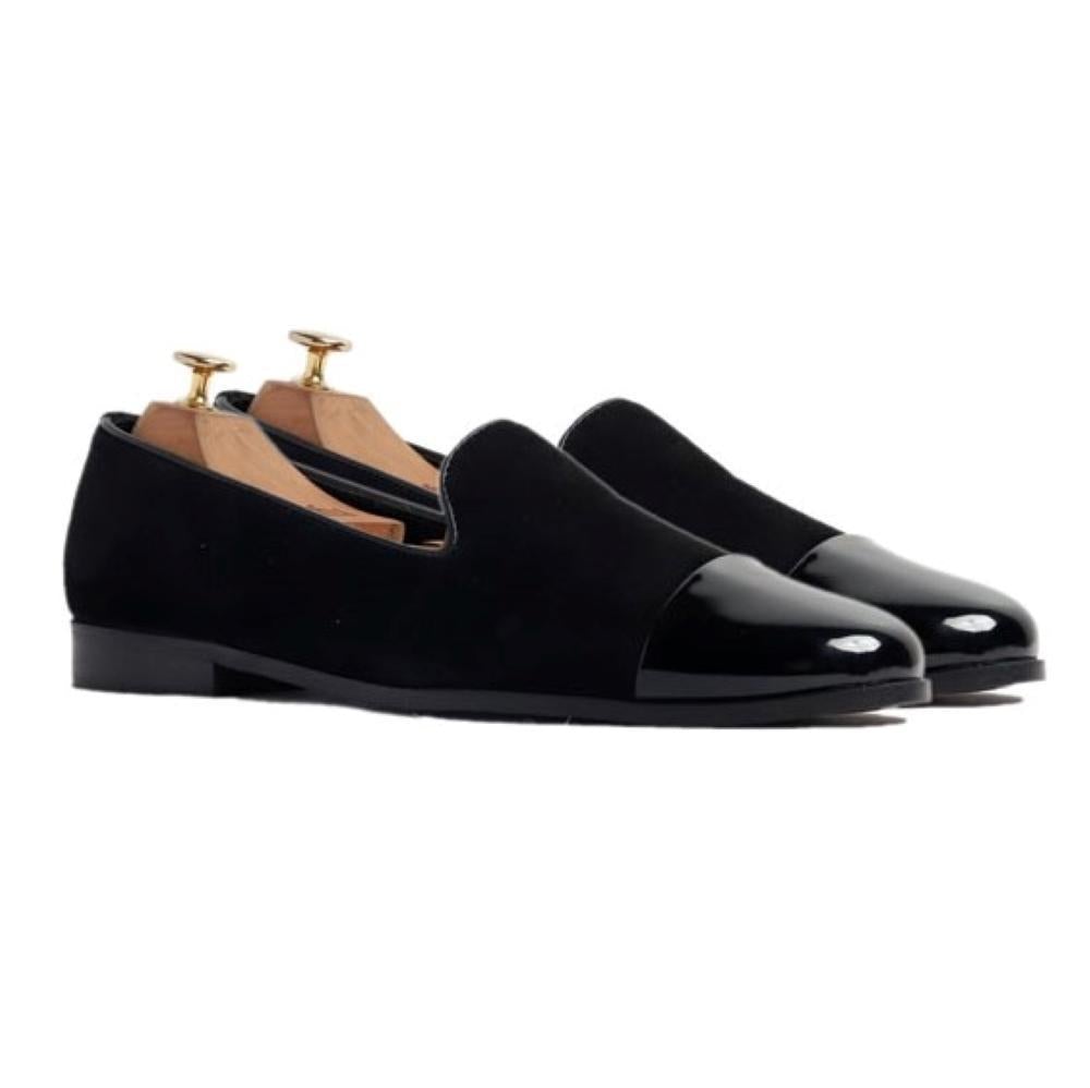 INTESTELLER GLOSSY CUT SLIP-ON