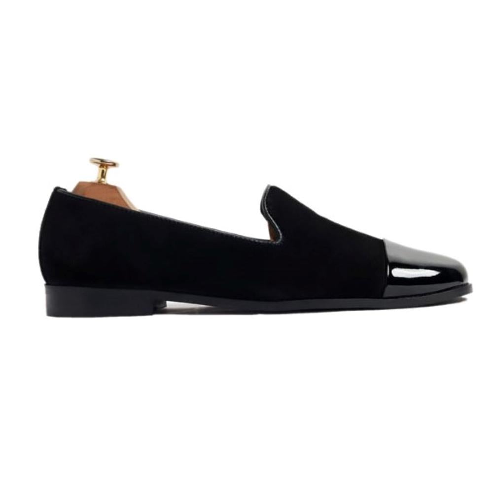 INTESTELLER GLOSSY CUT SLIP-ON